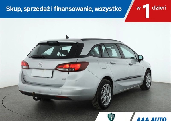 Opel Astra cena 38000 przebieg: 169082, rok produkcji 2017 z Wielichowo małe 211